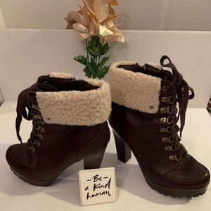 bp Brown Leather Lace Up Boots With Faux Fur 8.5